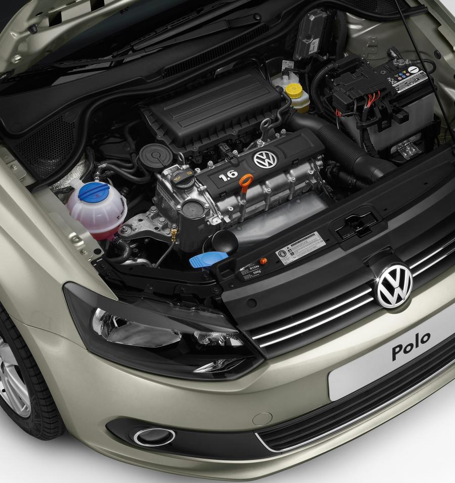  Volkswagen Polo Sedan 2010 года  (фото 43 из 123)